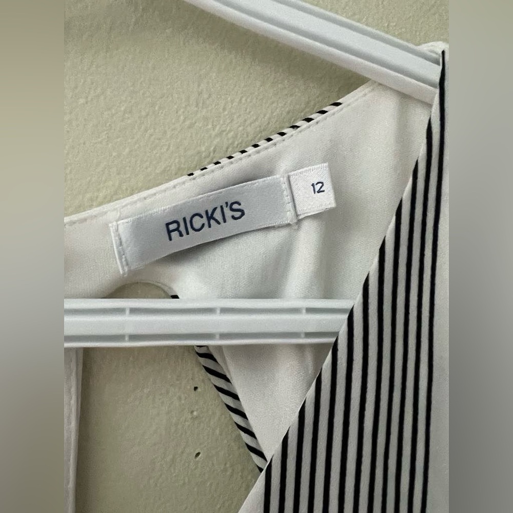 Ricki's Black and White A-Line Scoop Neck Dress - Picture 4 of 5